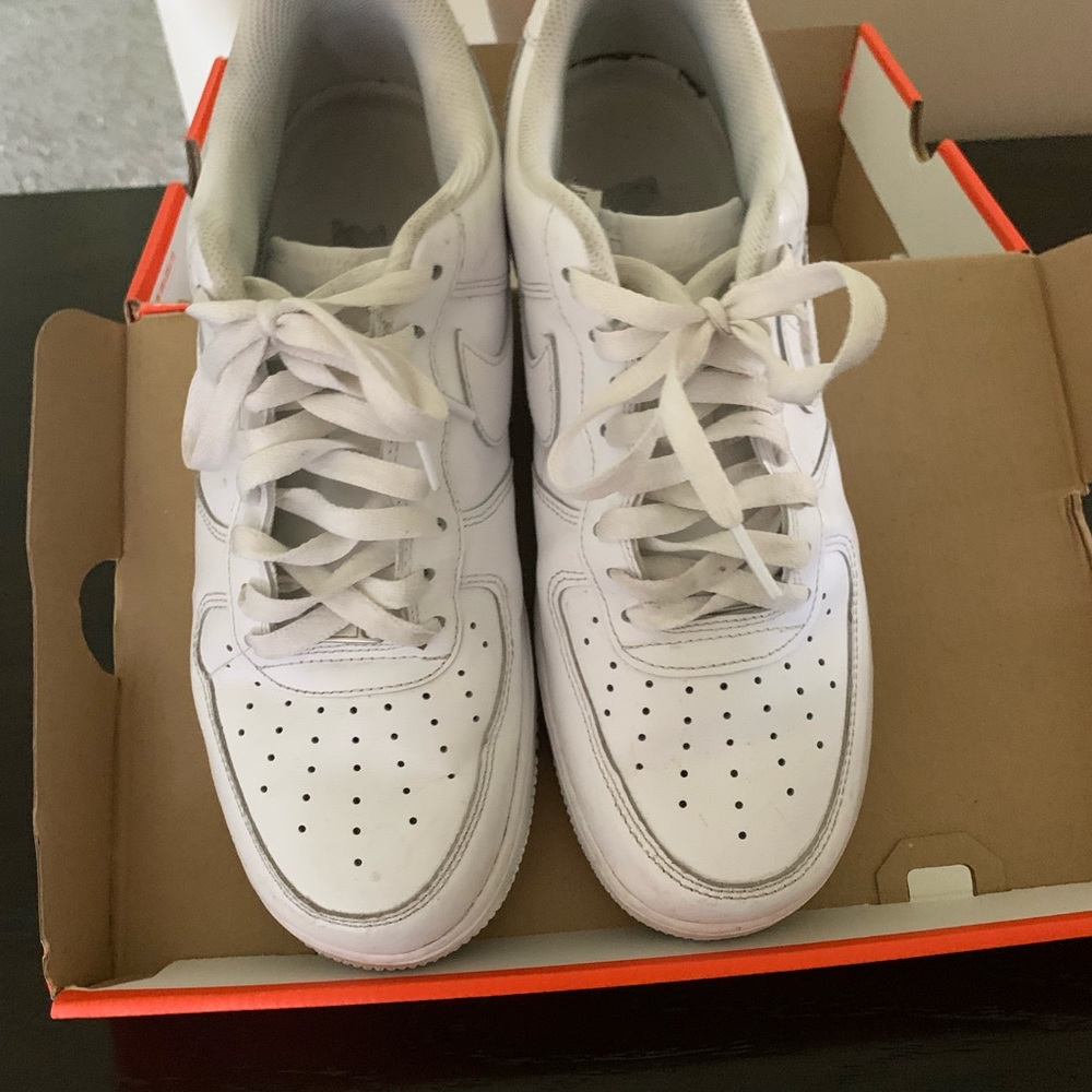 Men’s Nike Air Force 1 size 10